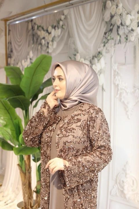 KENDİNDEN PUL DESENLİ ABAYA TAKIM 563 KOD