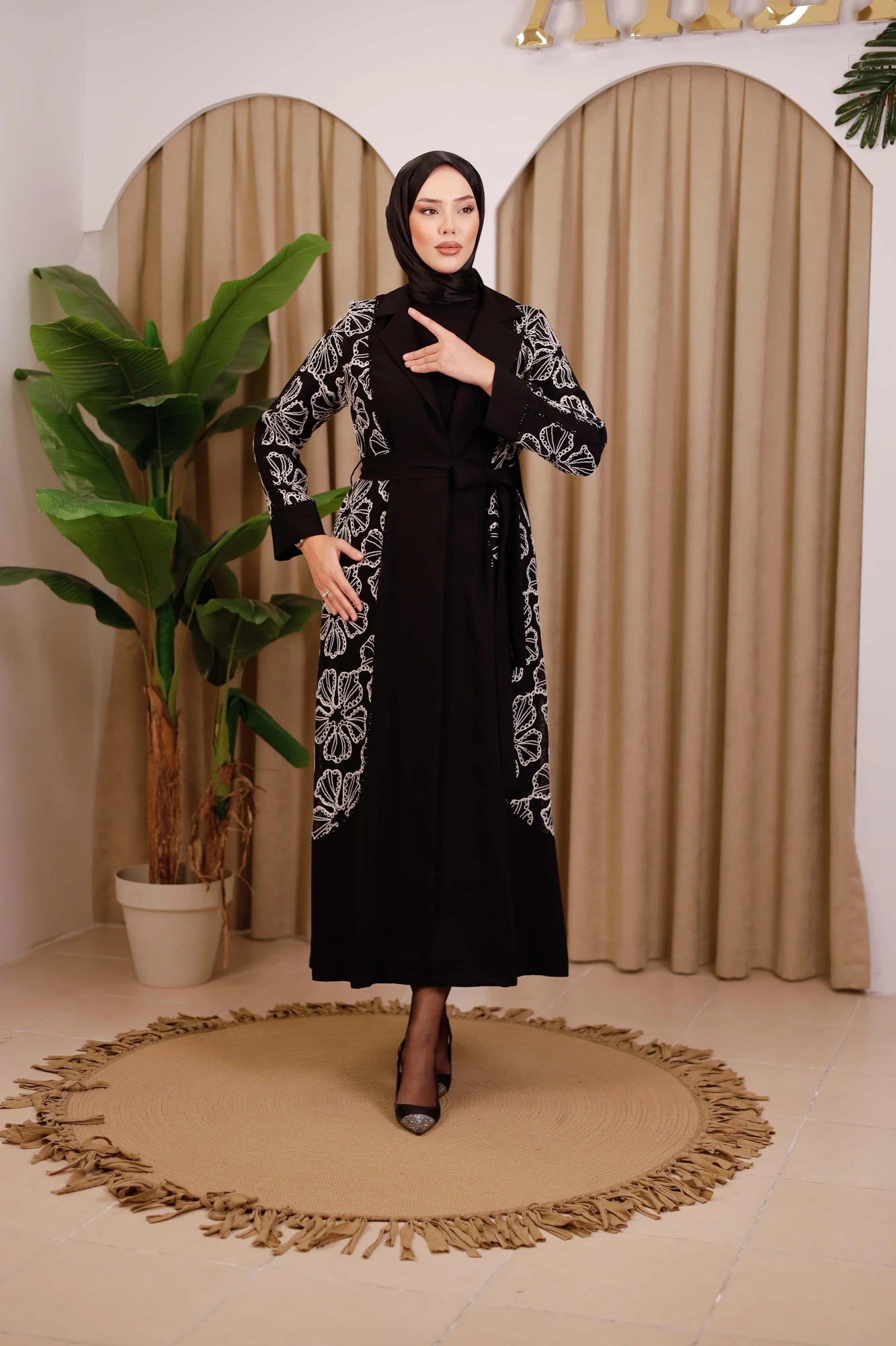 İŞLEME DETAYLI ABAYA TAKIM 6704 KOD